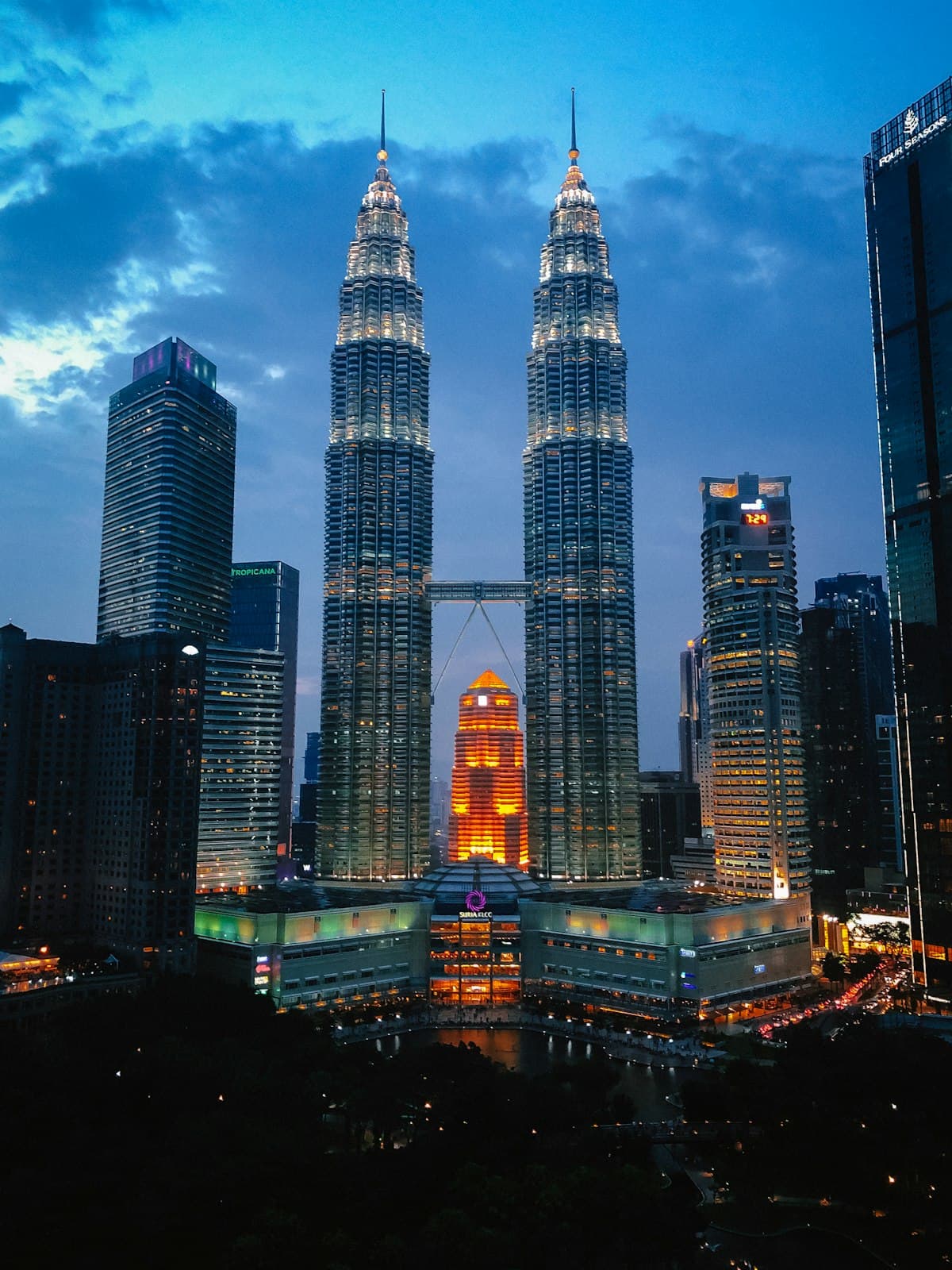 Digital Nomad Guide to Kuala Lumpur: Work & Travel in 2026