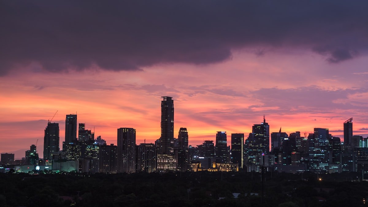 Digital Nomad Guide to Manila: Work & Travel in 2026